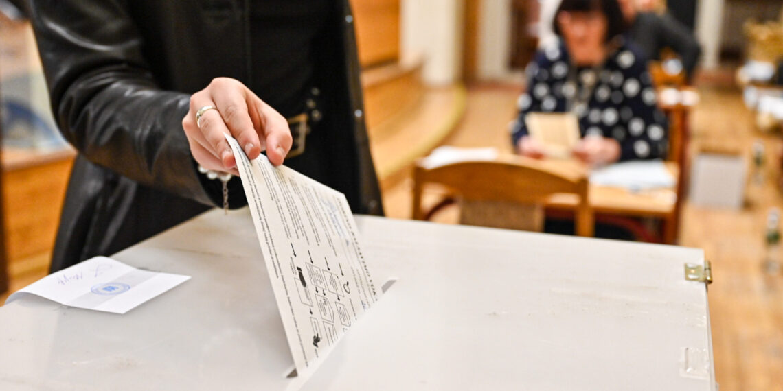 Rytoj prasideda balsavimas iki rinkimų dienos pirmalaikiuose Panevėžio mero rinkimuose