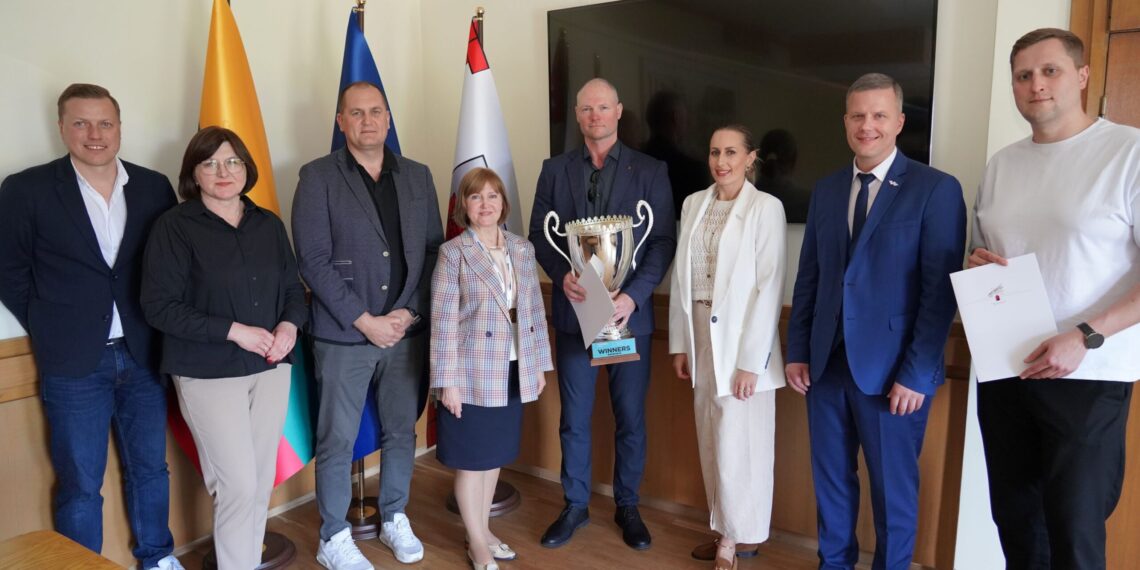 Panevėžio miesto merė padėkojo moterų krepšinio komandai už čempionišką sezoną