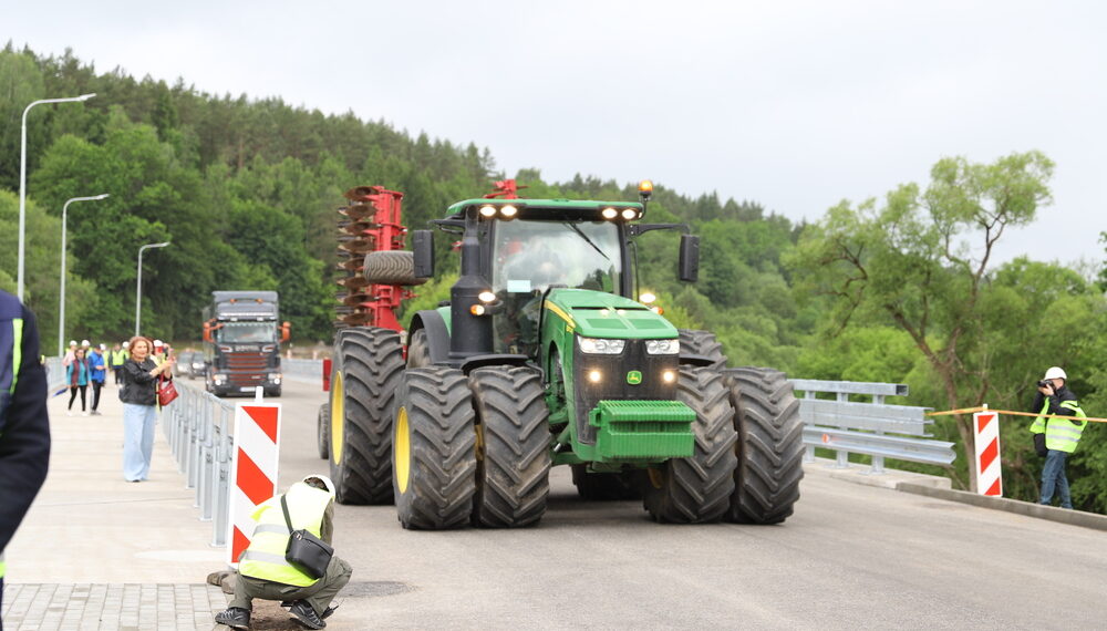 Ariogaloje atidarytas naujasis tiltas per Dubysą