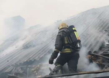 Savaitgalį gaisre išgelbėtas žmogus
