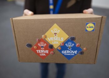 Darbuotojų sveikata – prioritetas: „Lidl Lietuva“ komandos nariams išdalins beveik 3 tūkst. vitaminų rinkinių