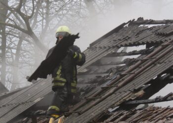 Savaitgalį degė pirtys, persekiojo ir kitos nelaimės