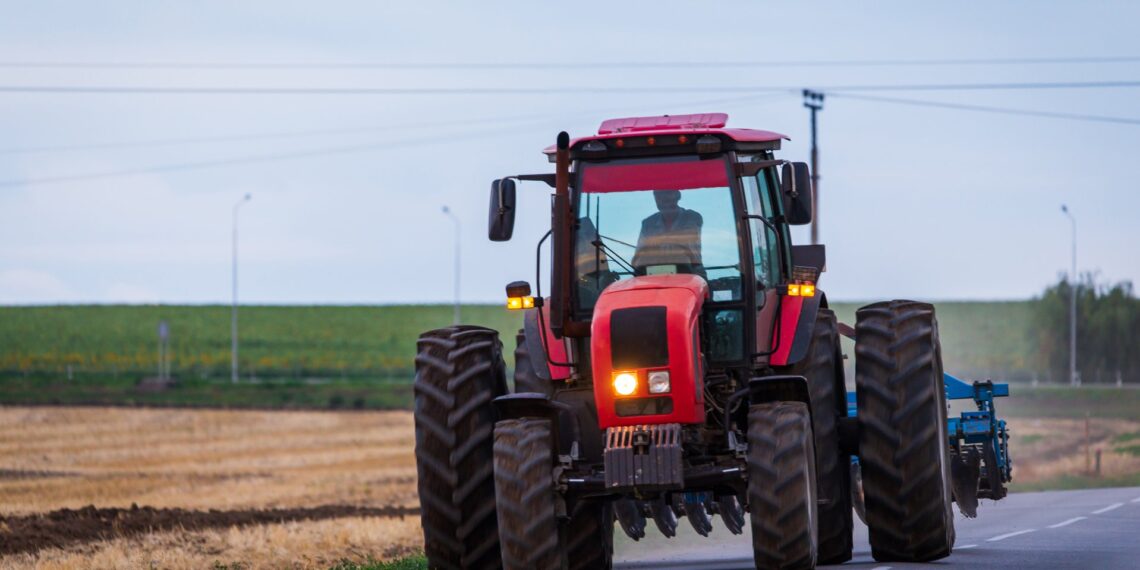 Pastebėtos korupcijos rizikos traktorių viešųjų pirkimų procesuose