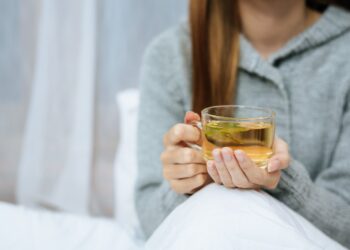 Siūloma supaprastinti pirmųjų ligos dienų pateisinimo tvarką, kad nebereikėtų kreiptis į gydytoją