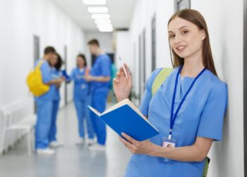 Finansuojama daugiau medikų studijų, ypatingas dėmesys – slaugytojams