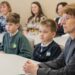 Virš „Iki“ parduotuvių dūzgia bitės: ant stogų statomi aviliai