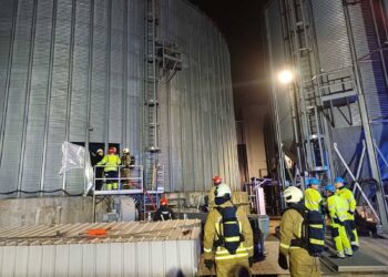Darbingas ugniagesių savaitgalis: ugnis šėlo gyvenamuosiuose namuose, saugyklose, vagonuose, sąvartyne