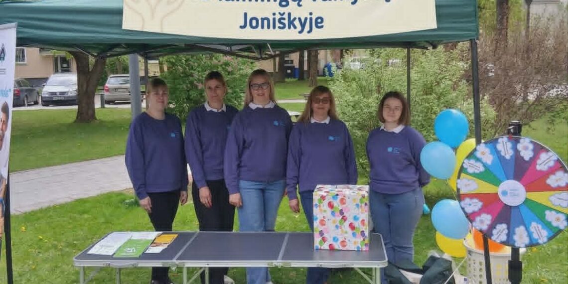 Šventė „Už laimingą vaikystę“ subūrė bendruomenę Joniškyje