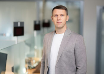 „Regitra“ atliko socialinį eksperimentą: ar sėstumėte į automobilį, kurį vairuoja teisės tam neturintis žmogus?